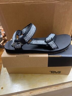 Teva | Shoes | Teva Original Universal Edol Etching Dark  display picture 3